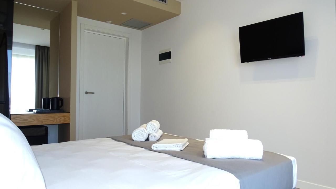 Valmar Hotel Ksamil Buitenkant foto