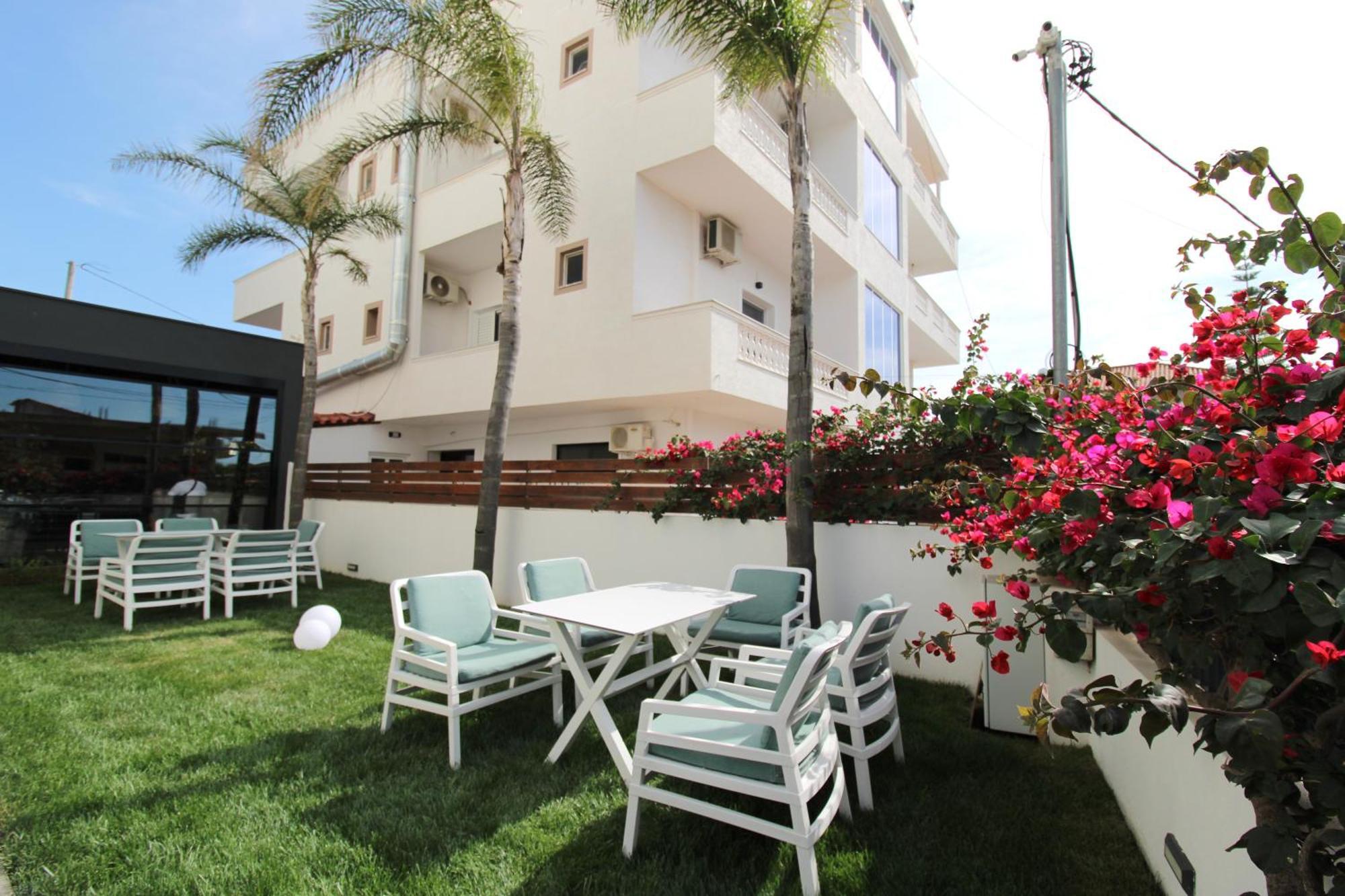 Valmar Hotel Ksamil Buitenkant foto